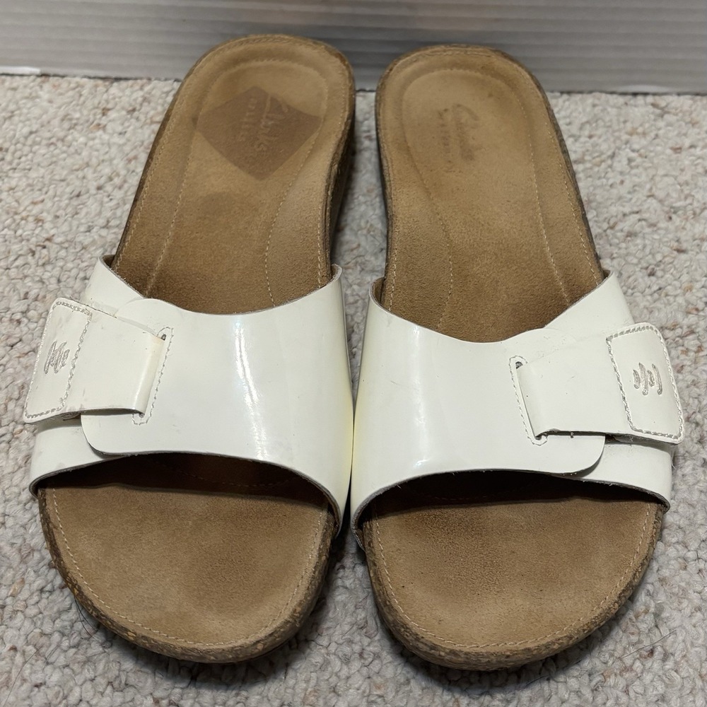 Clarks Artisan White Patent Leather Perri Reef Slide Sandal 8.5